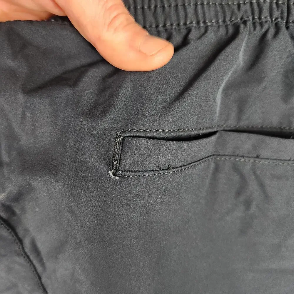 Banana Republic brand banana